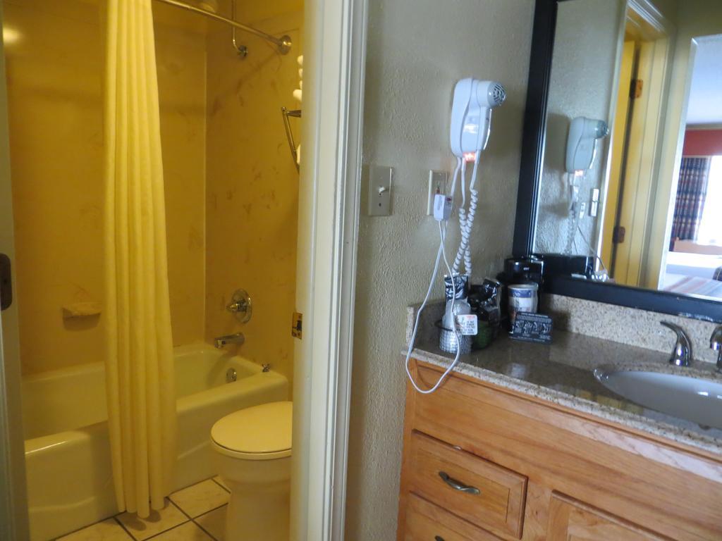 Best Western Inn Ръселвил Екстериор снимка
